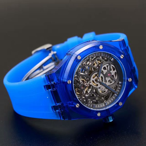 

case men's made rubber. fashion with watch. automatic transparent dial empty empty of manufacturing. the is mechanical movement. minera, Slivery;brown