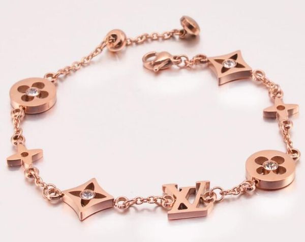 

Fashion diamond four-leaf clover gadgets stitching bracelet tide female titanium steel hypoallergenic hand jewelry birthday gift