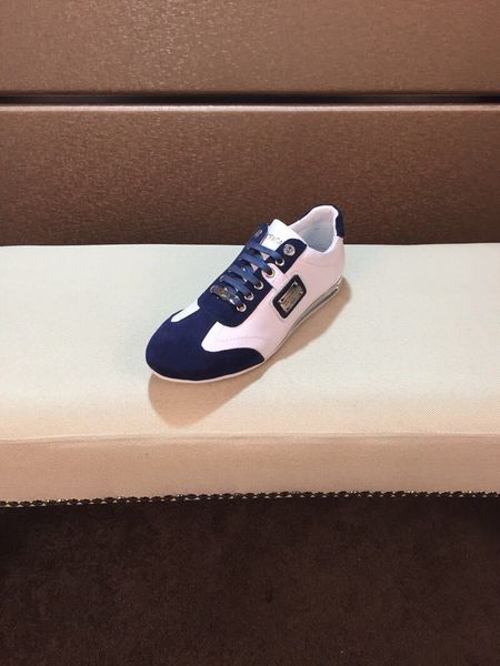 

Name Brand High Quality Man Casual Shoes Flat Kanye West Fashion Wrinkled Leather Lace-up High Top Male Arena Shoes Runaway Trainer Size 002