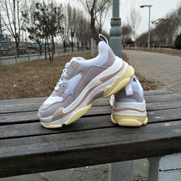 Großhandel 2018 Mode Frühjahr Designer Weiß Mesh Plattform Turnschuhe Frauen Und Männer Schuhe 2018 Tenis Feminino Casual Weibliche Schuhe Frau Korb Großhandel 2018 Mode Frühjahr Designer Weiß Mesh Plattform Turnschuhe Frauen Und Männer Schuhe 2018 Tenis Feminino Casual Weibliche Schuhe Frau Korb