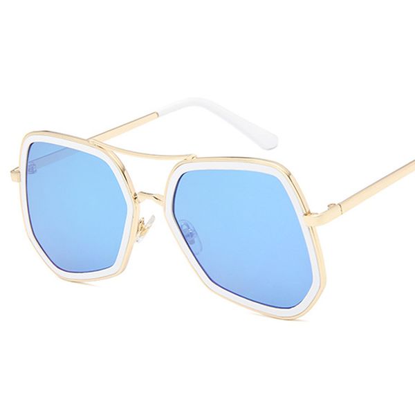 

2018 new fashion square sunglasses women brand designer vintage metal luxury big frame sunglasses female uv400, White;black
