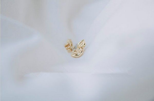 

the latest elements gold stud earrings small lip stud earrings for women silver wholesale ing, Golden;silver