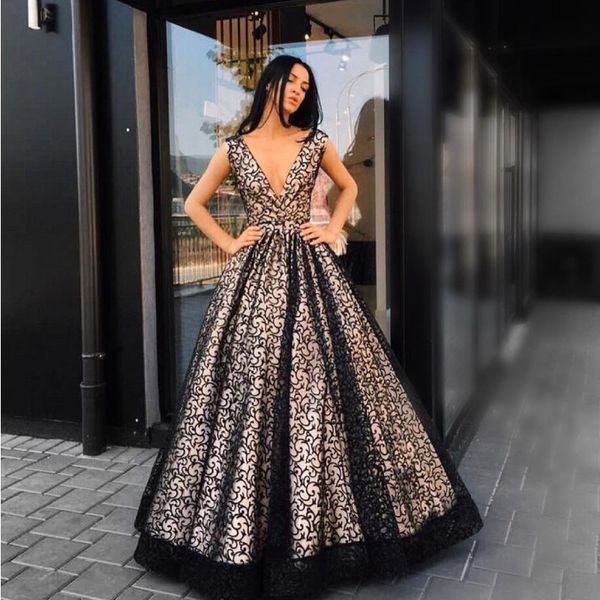 

black lace long prom dresses plunging v-neck sleeveless zipper back formal prom dress saudi arabia celebrity evening dresses