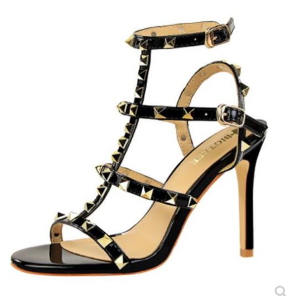 

Женщины лето тонкий высокий каблук сандалии бутик роскошные заклепки классическ