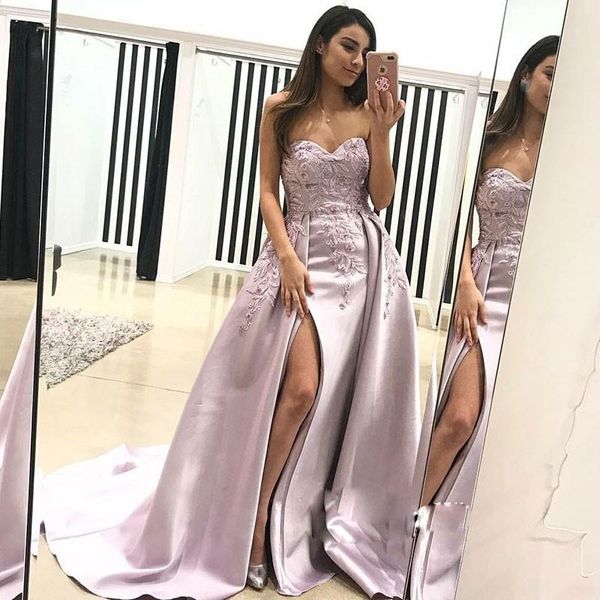 

Elegant Split Evening Dresses Sweetheart Embroidery Side Split Prom Dress Satin Count Train Overskirts Formal Dresses Party Wear