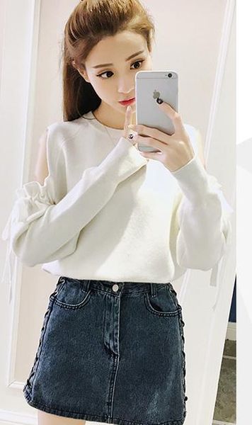 

send 2018 autumn new style korean fashion women's bare shoulder set head long sleeved sweater, White;black