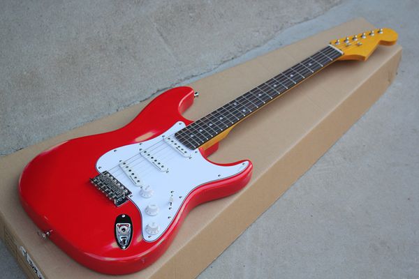 Chitarra elettrica Custom Custom Vintage corpo rosso con battipenna bianco, pickup 3 S, manico giallo, hardware cromato, offerta personalizzata