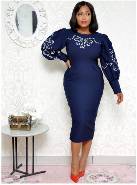 

2018 new handmade long sleeves with big sleeves and large dress, White;black
