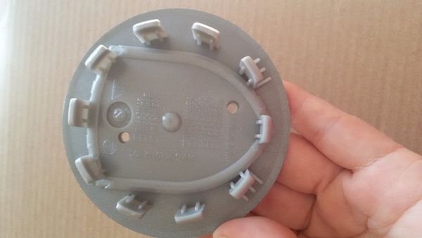 

factory price 100 pcs 75mm silver / black / gray color wheel center hub caps for pors car decal emblem
