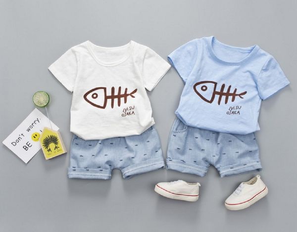 

kids boys and girls 2 piece short sleeve tshirt and shorts set outfits for 1 to 5 age baby, White