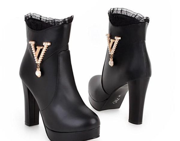 

send autumn and winter new style high-heeled short boots 2018 female fashion coarse heel waterproof table martin boots, Black
