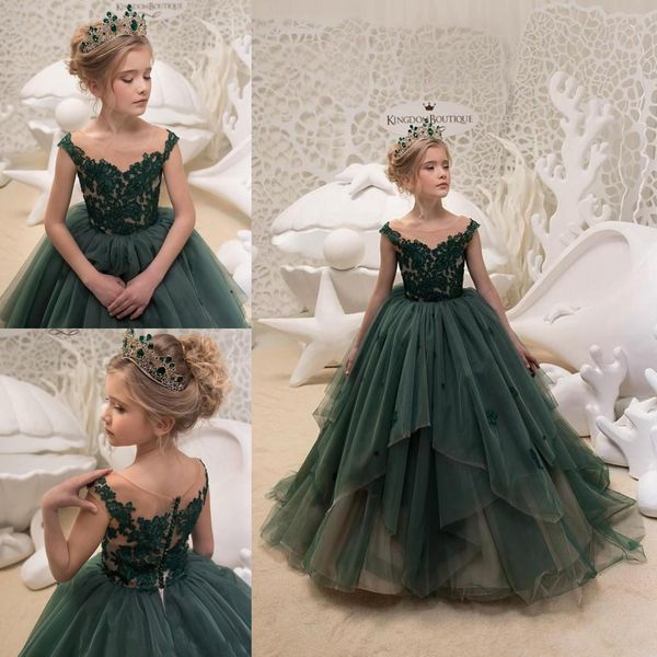 

2018 Dark Green Princess Girls Pageant Dresses Tiered Off Shoulder Lace Applique Button Back Puffy Ball Gown Flower Kids Party Birthday Gown