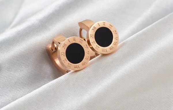 

New Korean Hot Fashion Roman Numeric Rose Gold Pearl Scrub Stud Earrings Tide Earrings Accessories