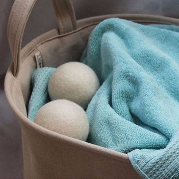 

natural wool felt dryer balls 4-7cm laundry balls reusable non-toxic fabric softener reduces drying time white color balls