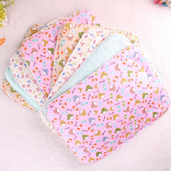 

1pcs baby infants diaper reusable portable washable waterproof urine mat cover changing pad random sently