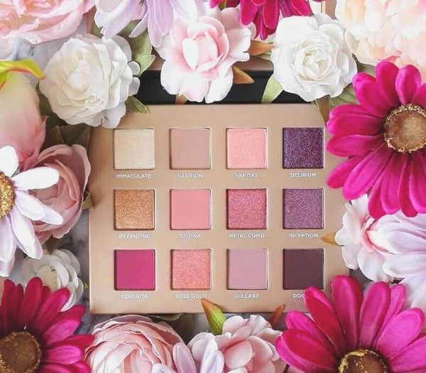 

(в наличии) новый макияж палитра теней палитра высокое качество набла мечтая тени