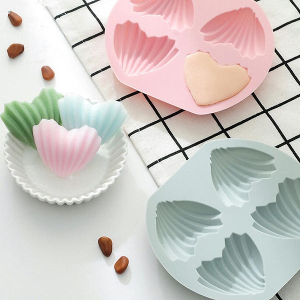 

4 hole heart shape madeleine cake mold household baking tool non-stick silicone chocolate molds