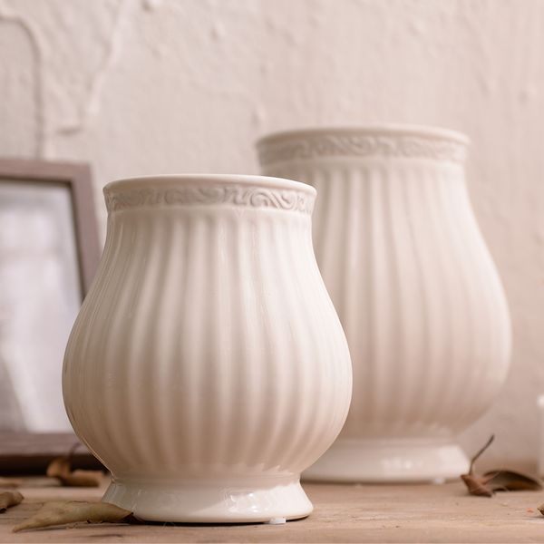 

wedding white ceramic vase modern european artificial flower vase dry flowers.small tablevase for wedding decoration