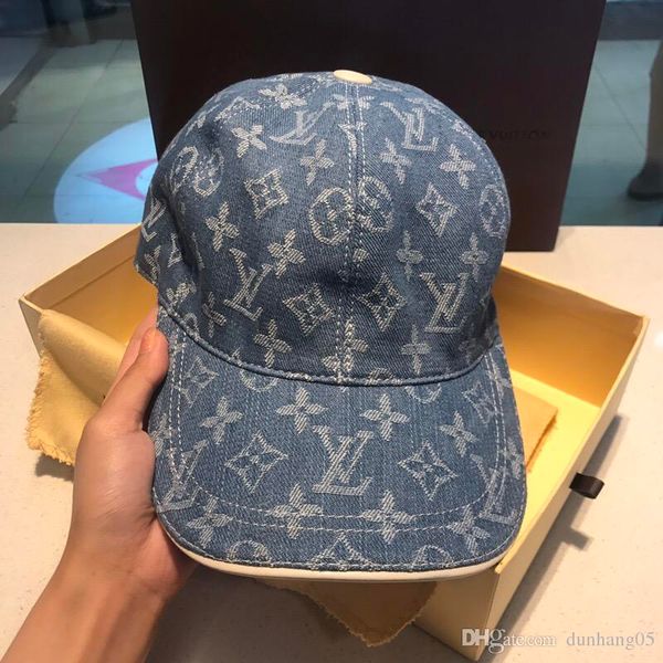 

2018 Новая вышитая буква Бейсболка Ms. Couples Travel Caps01048 #