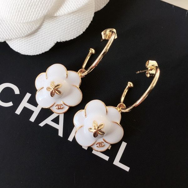 

fashionable design camellia ear stud. brass material is available in two colors, Golden;silver