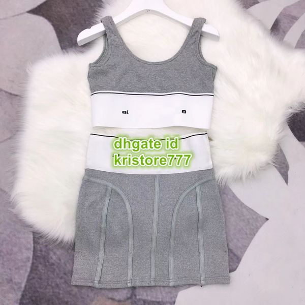 

Women fa hion luxury de igner knit two piece dre lim top t hirt hirt ve t high wai t letter mini kirt ca ual runway tee hirt et