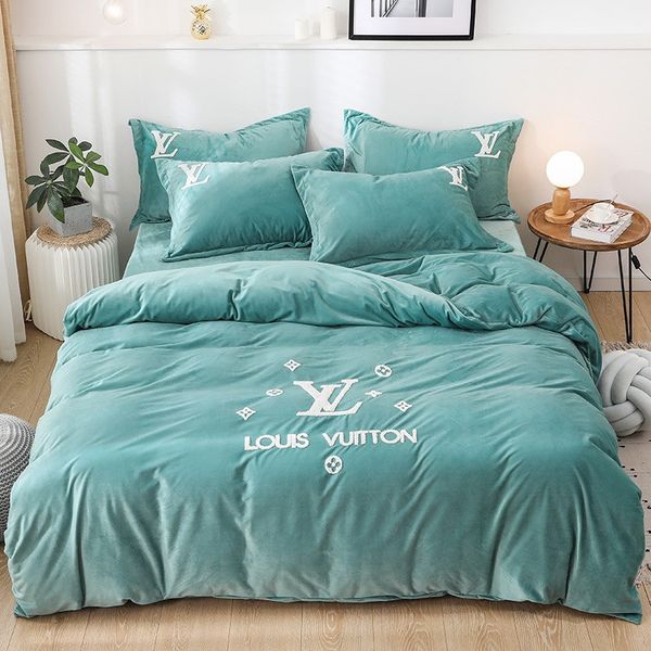 Winter Branded Soft Bedding Set Designers Warm Sheet Suit Luxury