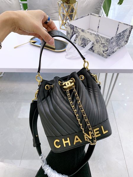 

2019 feminine bag, fashion wild fringe handbags womens shoulder bag pu leather large capacity totes female solid color