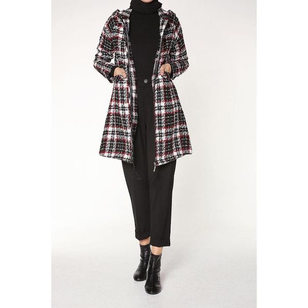 

colorful plaid cape, Tan;black