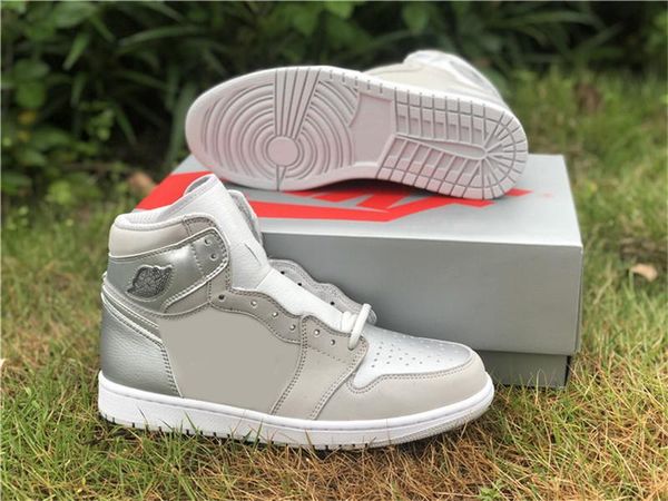 

новая аутентичная 2020 air 1 high og япония 2001 2020 co.jp man баскетбольной обувь нейтральный серый белый metallic silver sports с оригина
