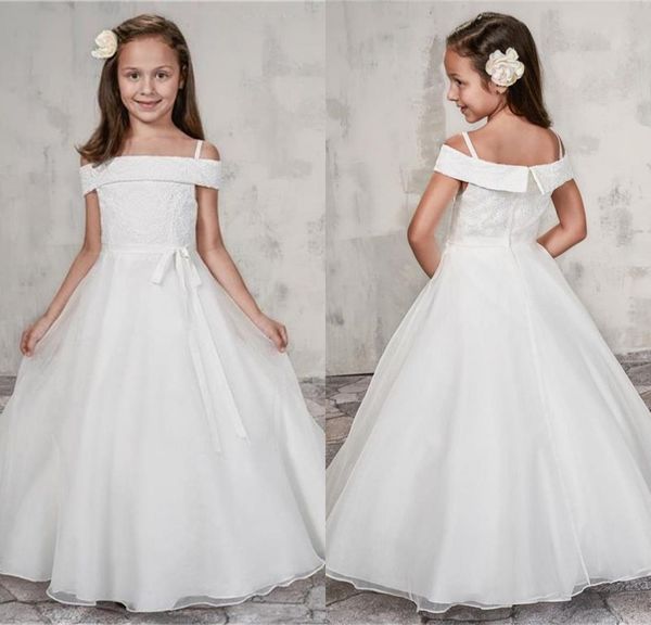 2022 Flor Branca Vestido de Menina Vestido de Bola Off The Ombro Lace Top Sash Zipper Chão Comprimento Organza Inchado Crianças Meninas Vestidos para Casamento