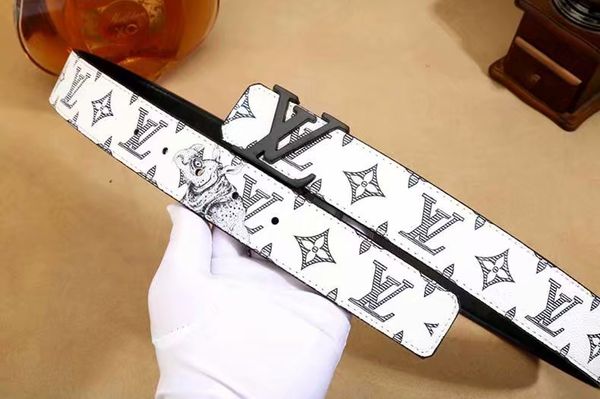 

роскошные ремни дизайнер ремни для мужчин пряжки ремня мужской целомудрие ремни топ мода мужской кожаный ремень оптом бесплатно shipping139, Black;brown