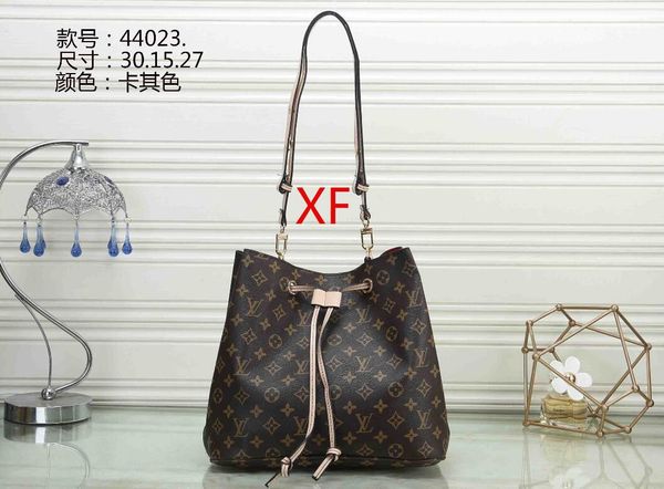 

Outros Bolsas lisen118