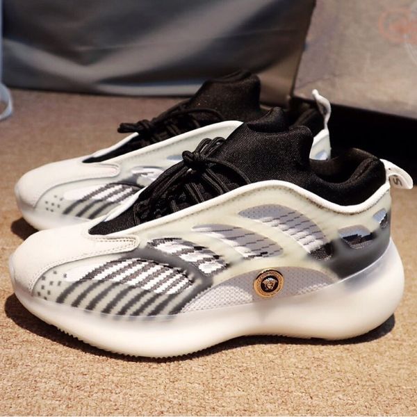 

2020 new style luxury fashion designer shoes men's casual jogging sports basketball shoes triple platform men's shoes luminous upp, Black