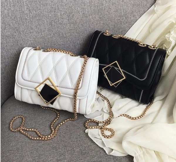 

2020 new summer literary small fresh pu small square bag women's flip bag