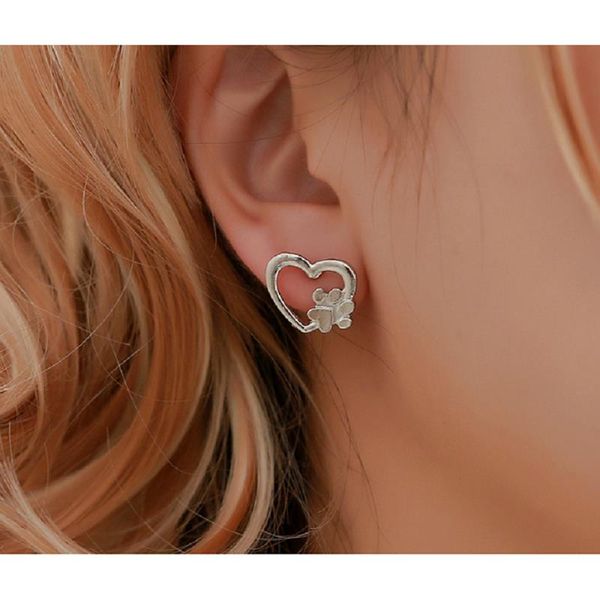 

europe and the united states new creative accessories earrings contracted love dog claw hollow heart ear nails, reasonable price, Golden;silver
