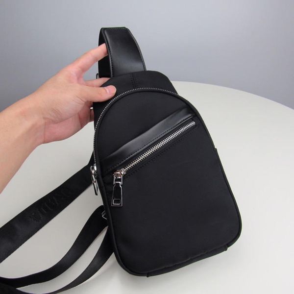 

designer luxury purse bags man pocket shoulder crossbody fannypack purses pada man single shoulder bag
