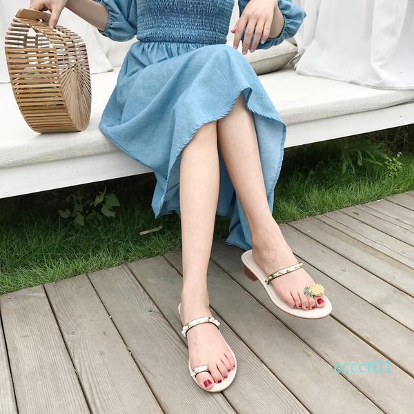 

fascinating2019 pineapple sandals woman coarse with sandy beach flat bottom set cool toe slipper other clothes 0281 ct01, Black