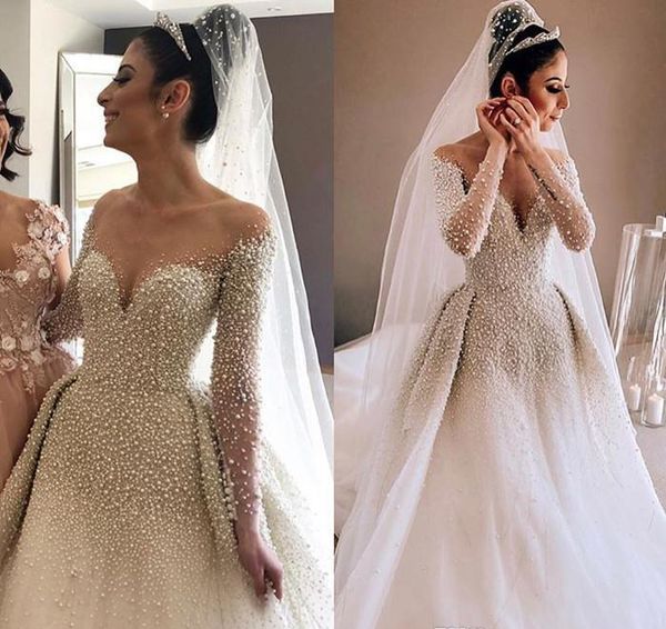 Abiti da sposa a maniche lunghe a maniche lunghe sexy A buon mercato A Vestito da sposa perle della linea perle del giardino del giardino della chiesa della chiesa del giardino di campagna formale su misura