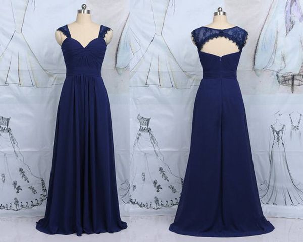 Abiti da damigella d'onore blu navy Pieghe lunghe in pizzo Increspato Sweetheart Abito da sposa aperto sul retro Per gli ospiti Abiti formali Festa lunga Damigella d'onore