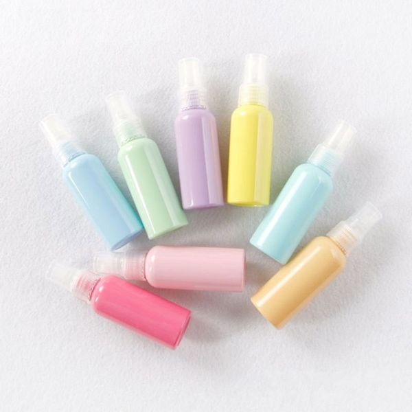 

портативный дух 50ml пластиковые бутылки легко носить с собой контейнеры упаковки красочные цвета макаруны распылитель творческий 0 65zh бб