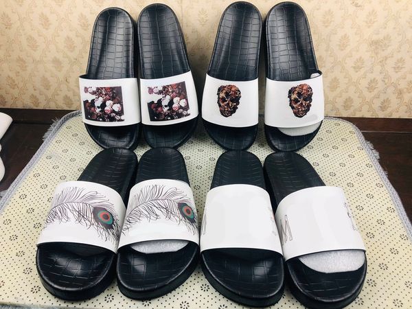 

dhl 20ss designer rubber slide sandal floral brocade men slipper gear bottoms flip flops beach causal slipper with box, Black