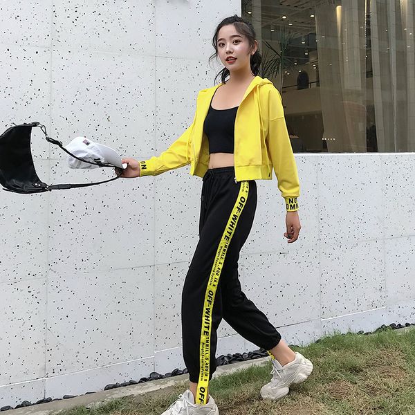 

2019 spring dress new women's coat korean version hundred two set casual set, White