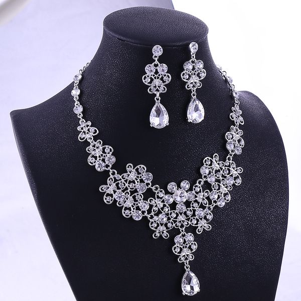 Diadema di lusso con zirconi cubici e orecchini di collana per le donne Set di gioielli da sposa per la sposa Corone di zirconi Gioielli Accessori da sposa2531