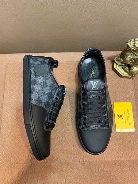 

new style high-end luxury men's casual sports shoes fashion design brand four seasons men's shoes vintage pattern size: 38-44 jdtr