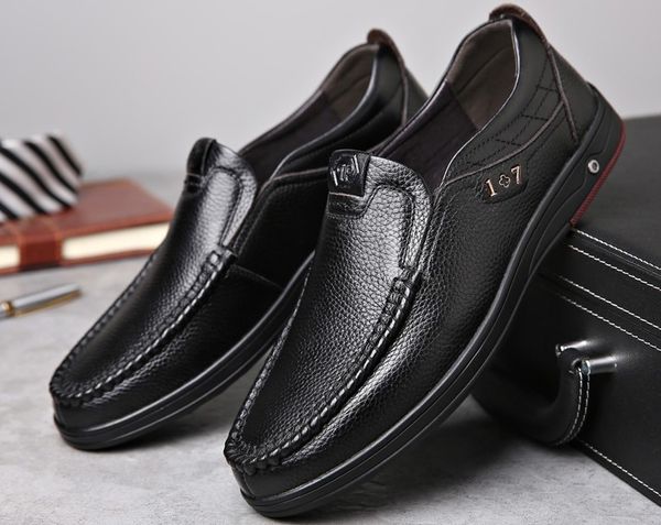 

bimuduiyu genuine leather men's casual shoes big size 38-48 loafer design driving men flat footwear slip on mens moccasin shoes, Black