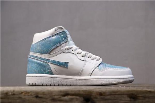 

2020 1s neutral grey hyper crimson white black mens basketball designer shoes i high og fashion trainers shoe