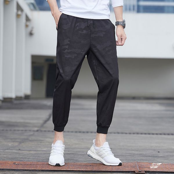 

2020 весной и осенью новый японский tide brand гарем укороченные брюки мода упругие талии повседневные брюки черный / темно-серый camo, Black