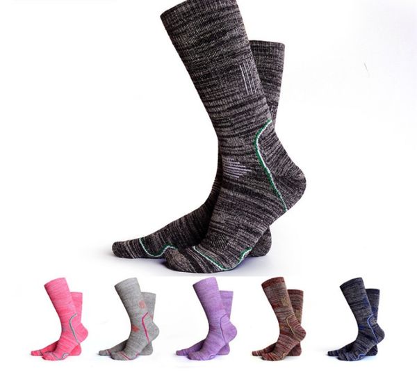 

2019 new outdoor mountaineering ski hiking men's and women's padded warm wool sports sox, Black;white