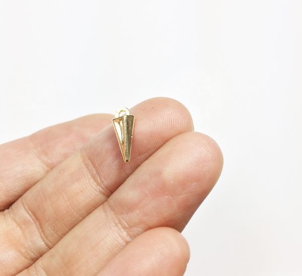 

eruifa 20pcs 4 * 9мм mini cone подвески цинковый сплав ожерелье, серьги браслет ювелирных изделий diy ручной работы 2-х цветов, Silver