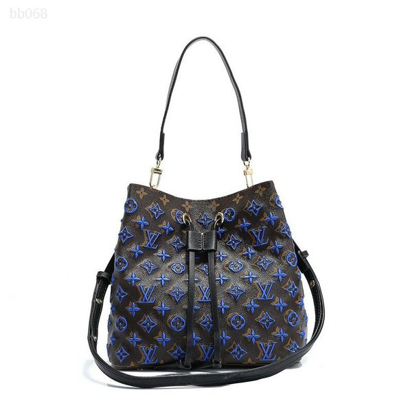 

retro fashion handbags drawstring ladies barrel-shaped bag bucket bag crossbody shoulder bags mid size portable checkered for girl classic